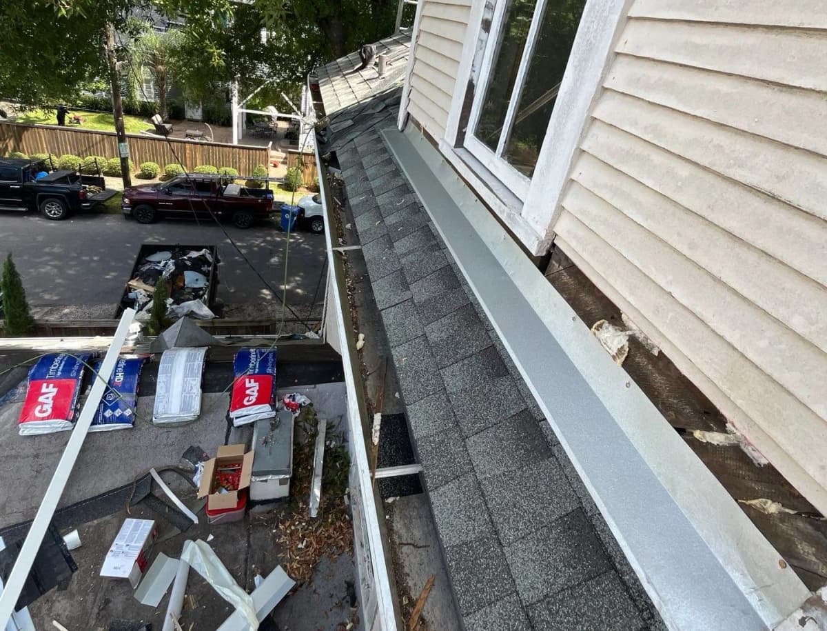 Lapeyre Roofing team at work in New Orleans