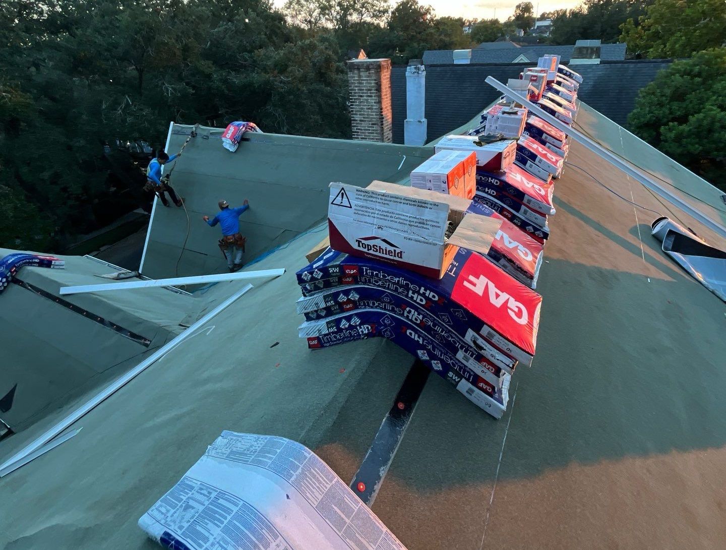 Commercial roofing team at work in Texas