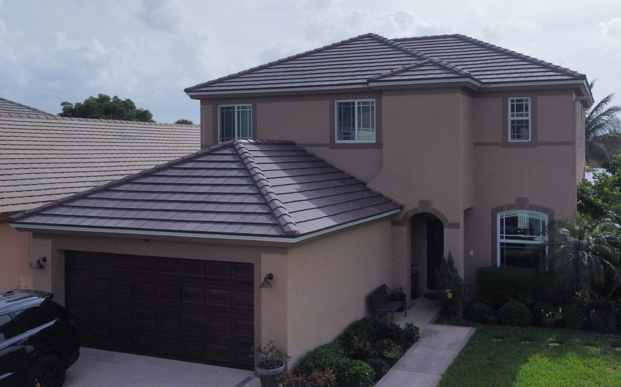 Roofer installing a residential roof in Rob Roy.